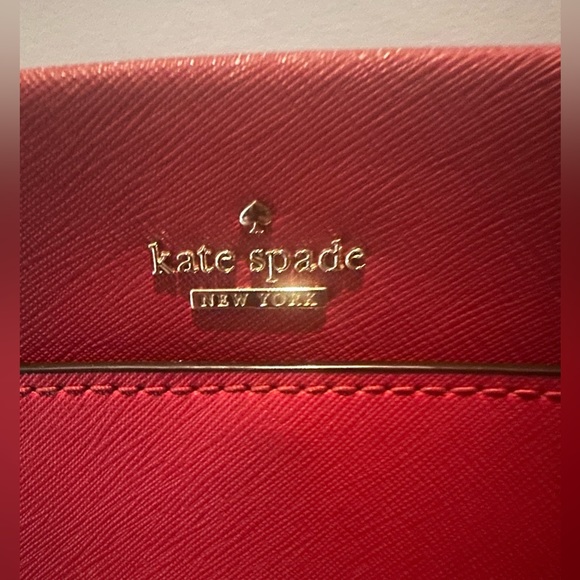 Kate Spade Cameron Zip Crossbody Rosso Red wear as a crossbody/shoulder/clutch - Picture 3 of 10